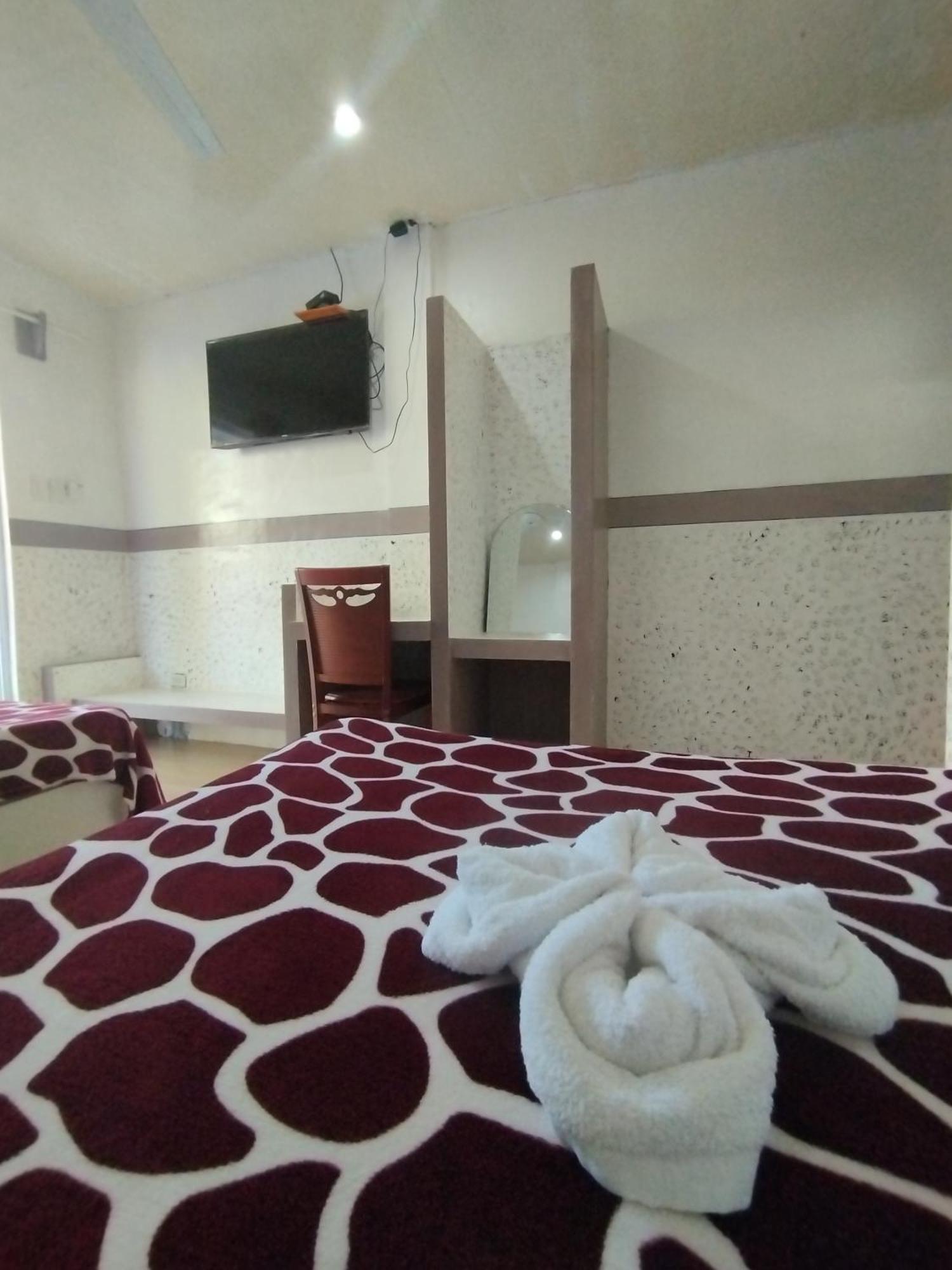 Chibel Summer Riverside Hotel Ель-Нідо Екстер'єр фото