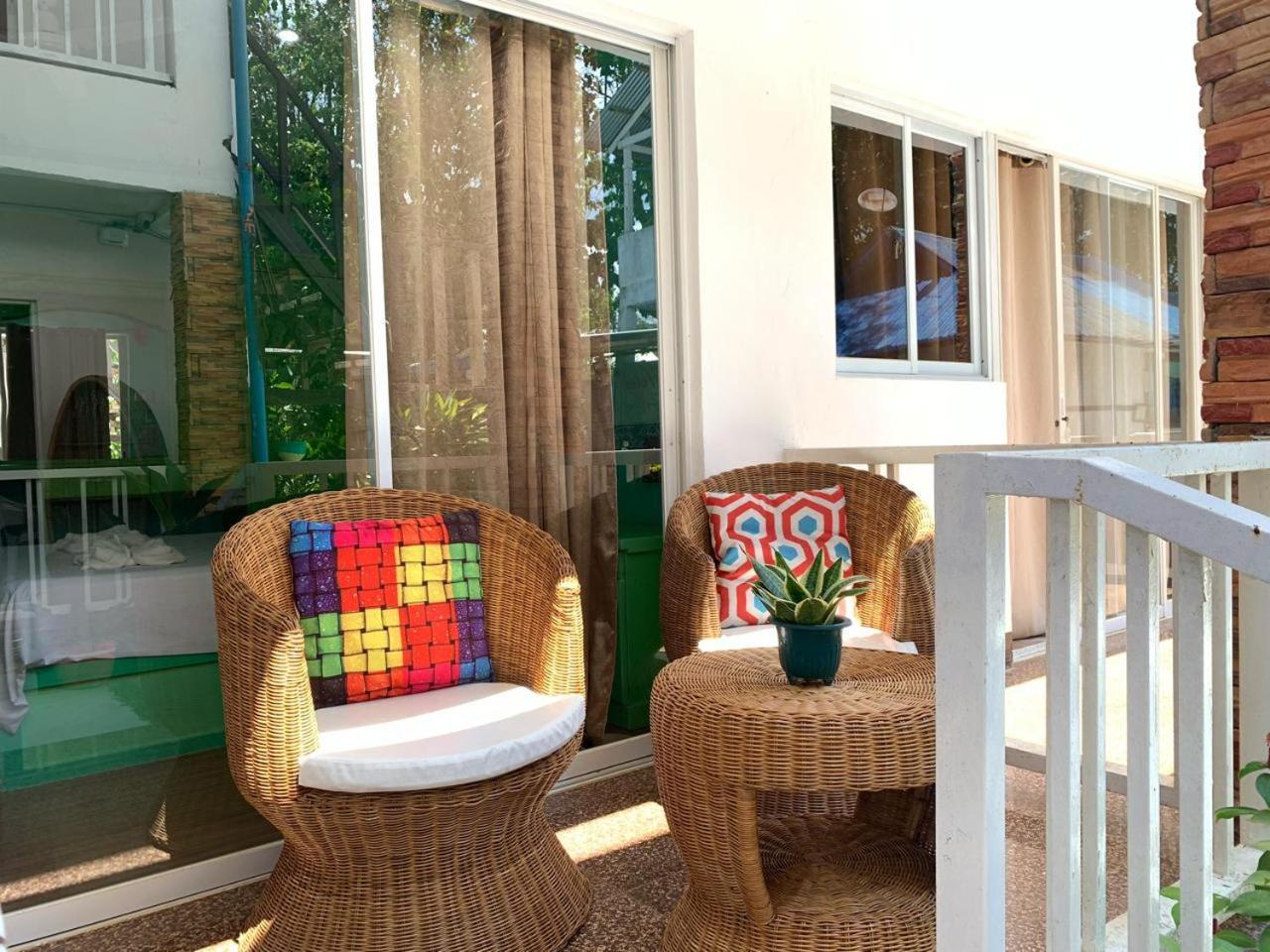 Chibel Summer Riverside Hotel Ель-Нідо Екстер'єр фото